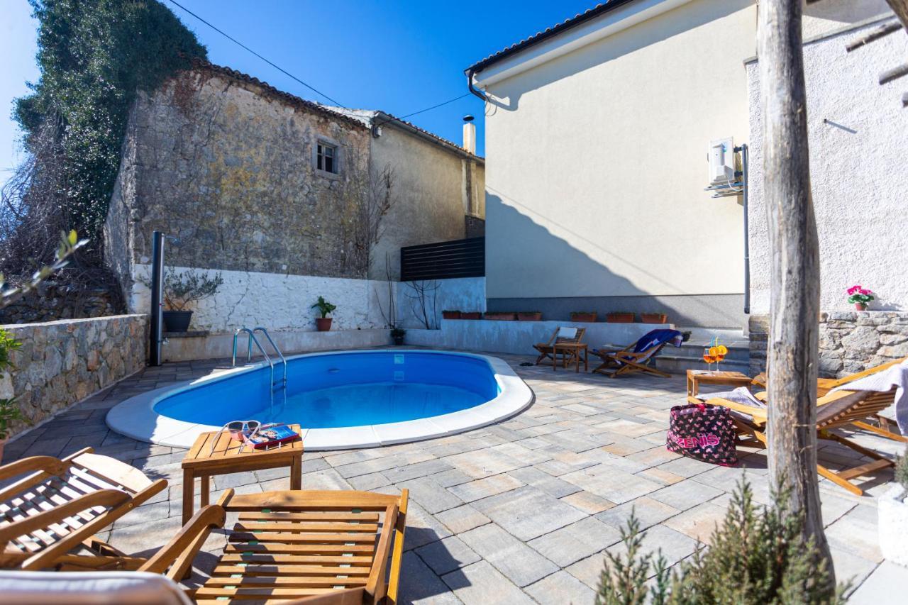 Villa Elm Milohnici Exterior photo